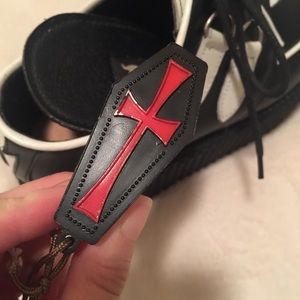 demonia creepers compartment